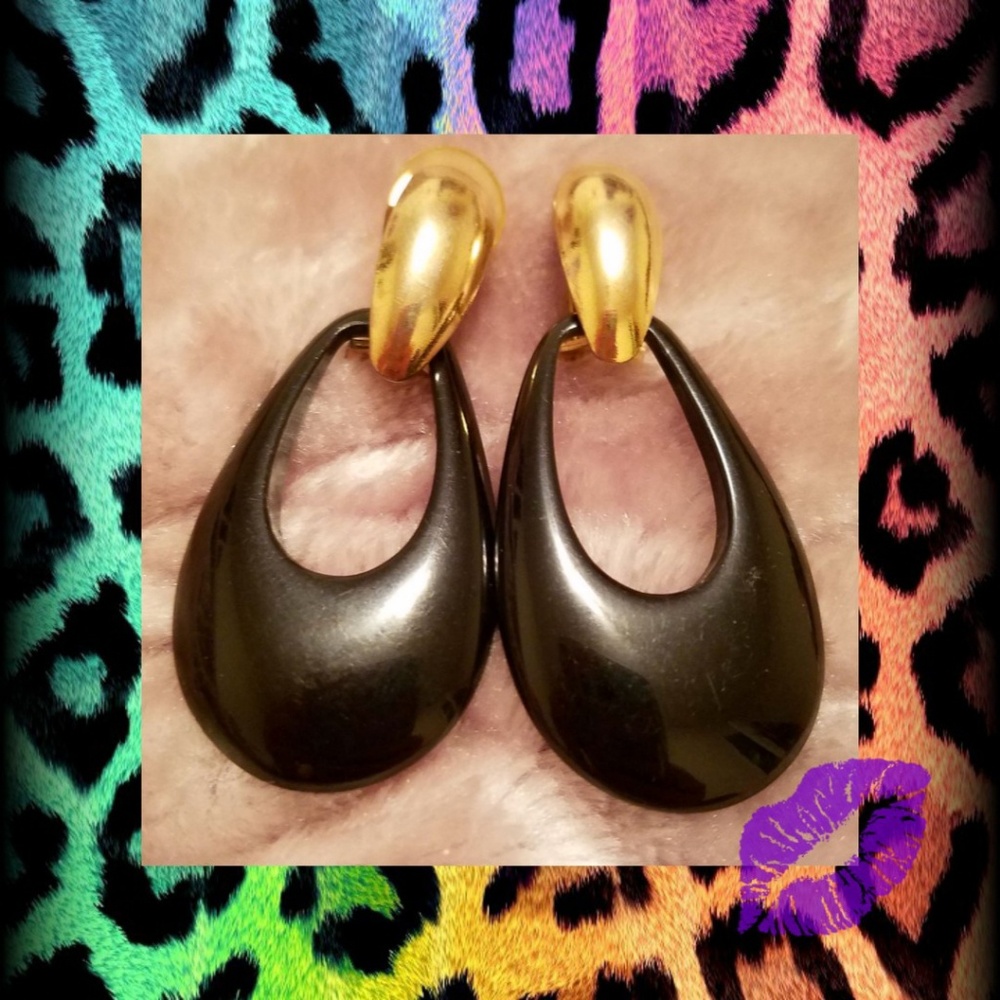 Retro earrings